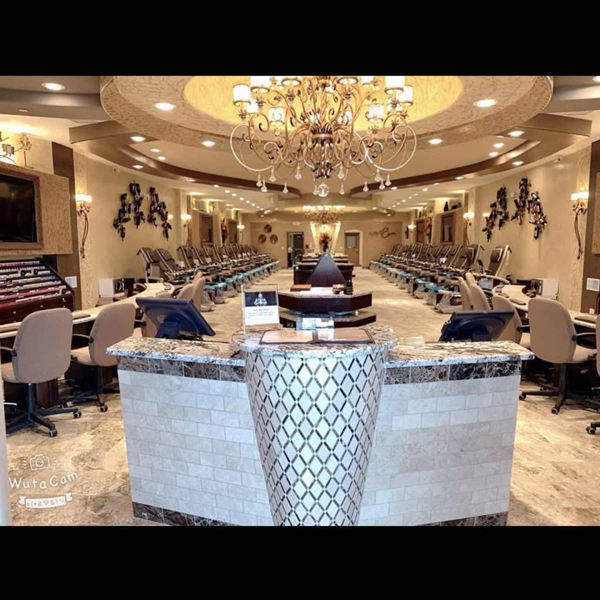 Villa Nail Salon