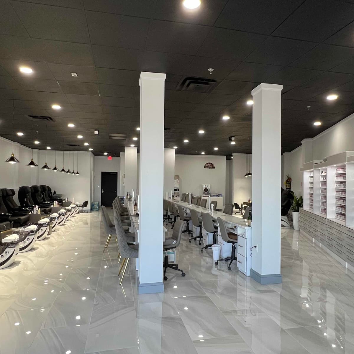 Cloud 9 nail lounge