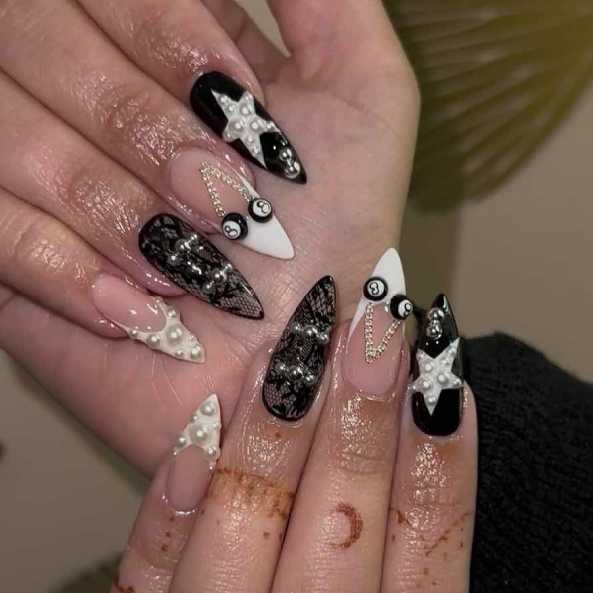 https://cdn.nailzy.com/jobs/68f404688a74a12e890e22f5