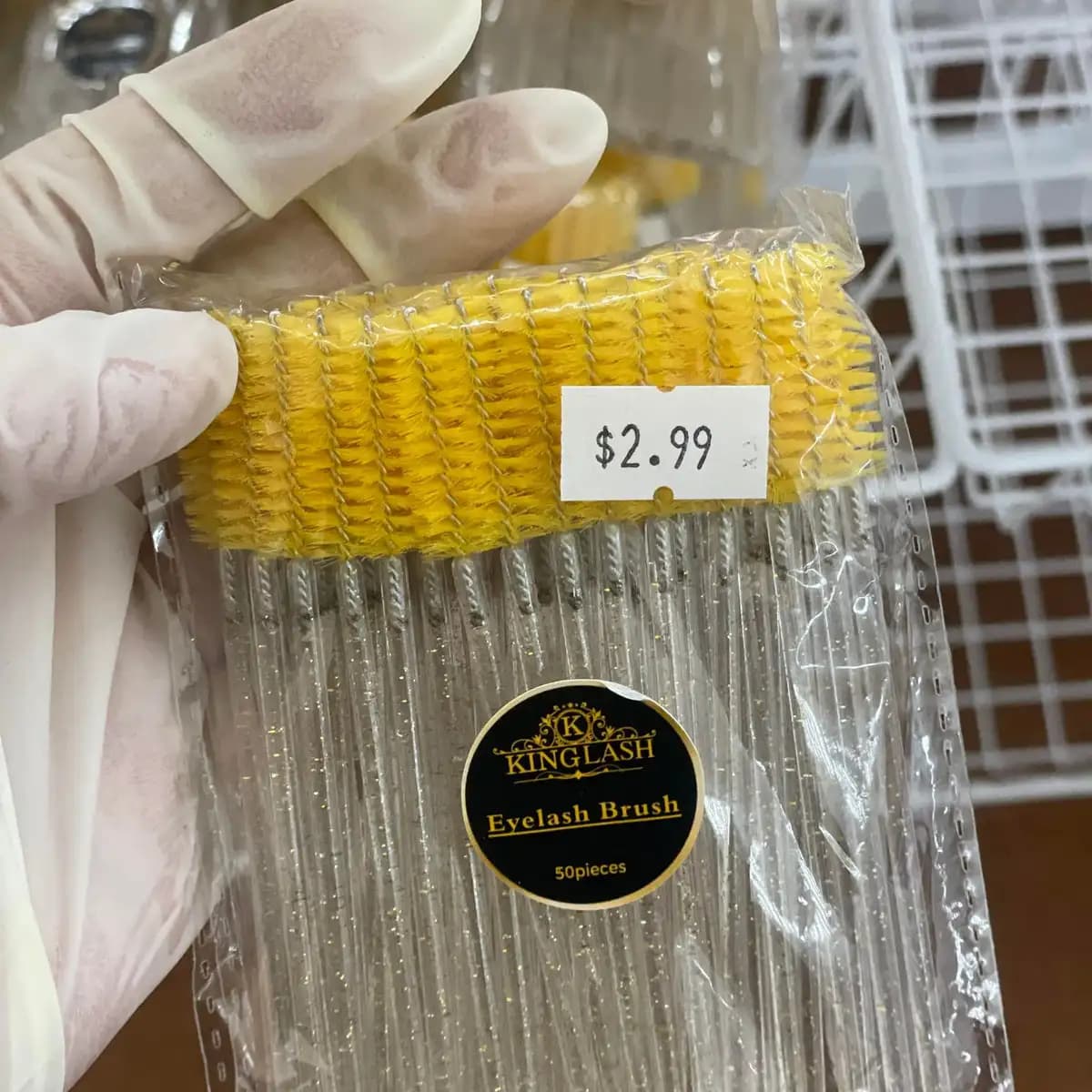 Eyelash Brush (yellow)