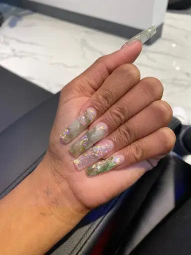 https://cdn.nailzy.com/salons/65286945b7d94fecbbbaa494