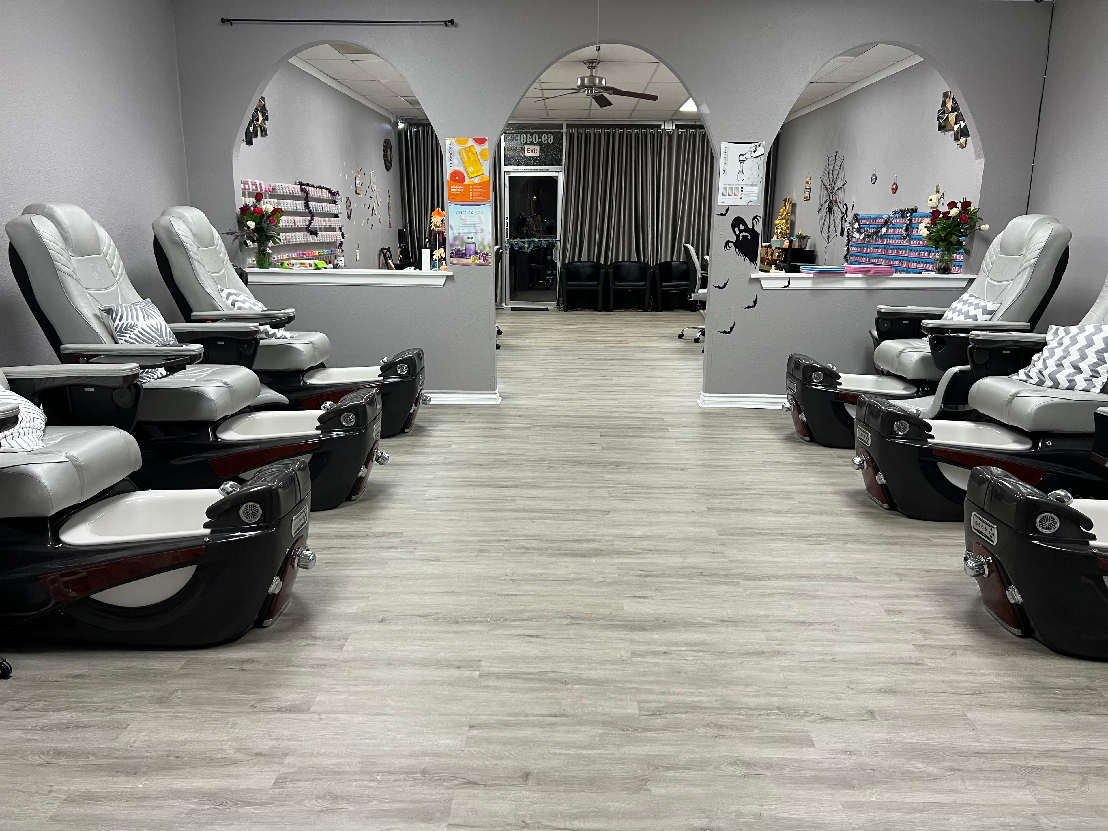 https://cdn.nailzy.com/salons/656626459a47f28e9efc1433